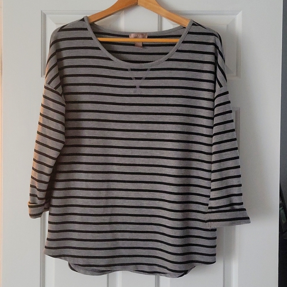 White Stag Black & Gray Strip Shirt Size: L (12-14)